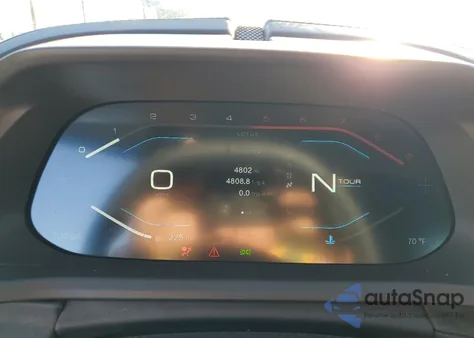 2024 Lotus Emira First Edition z USA, uszkodzony, nr VIN SCCLEKAX7RHA13415